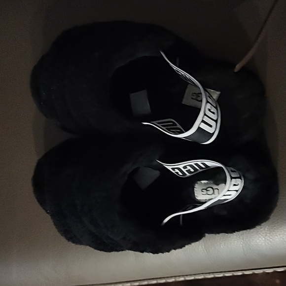 Shoes - Picture 2 of 3